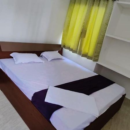 Glamour Palace Hotel Gaya Luaran gambar