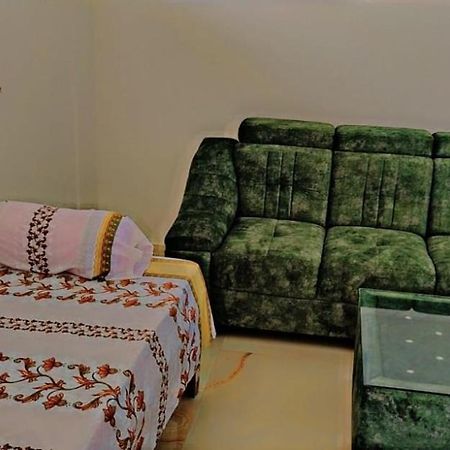 Glamour Palace Hotel Gaya Luaran gambar