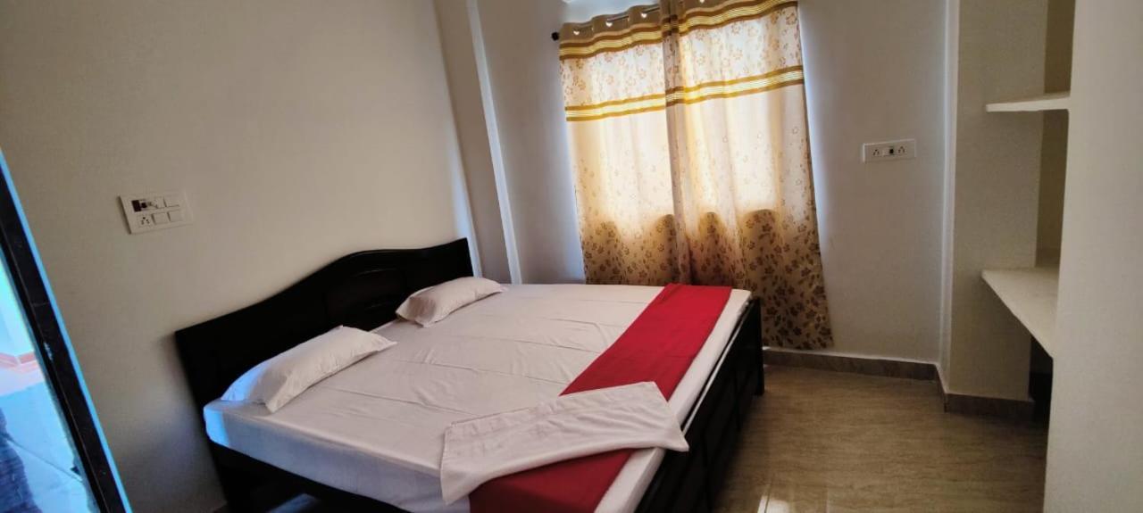 Glamour Palace Hotel Gaya Luaran gambar