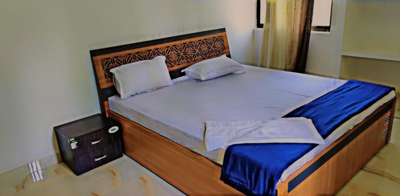 Glamour Palace Hotel Gaya Luaran gambar