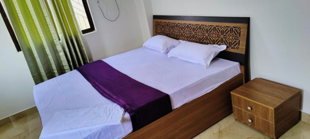 Glamour Palace Hotel Gaya Luaran gambar